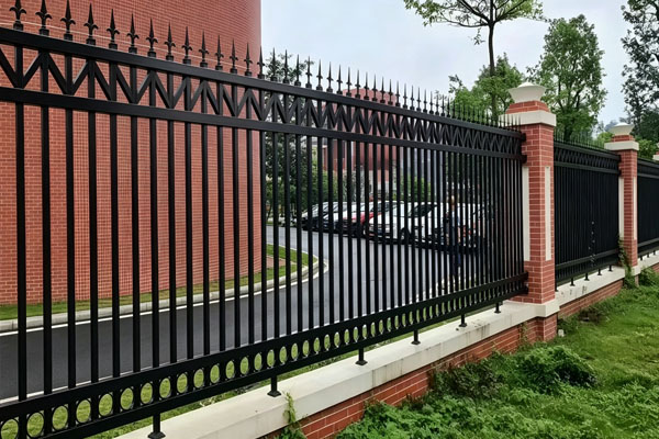 Advanced Border Fence System Enhances National Infrastructure Security