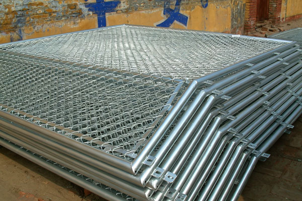 Prefabricated Framed Hot-Dip Galvanized Expanded Metal Fence Units