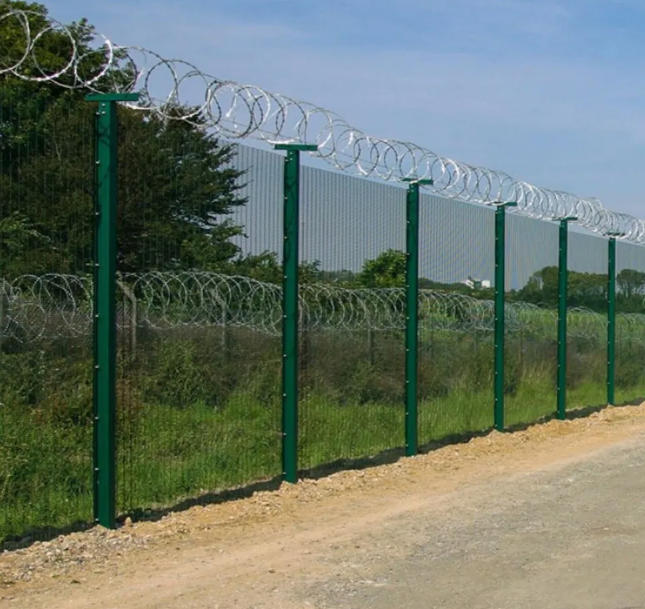 Border fence