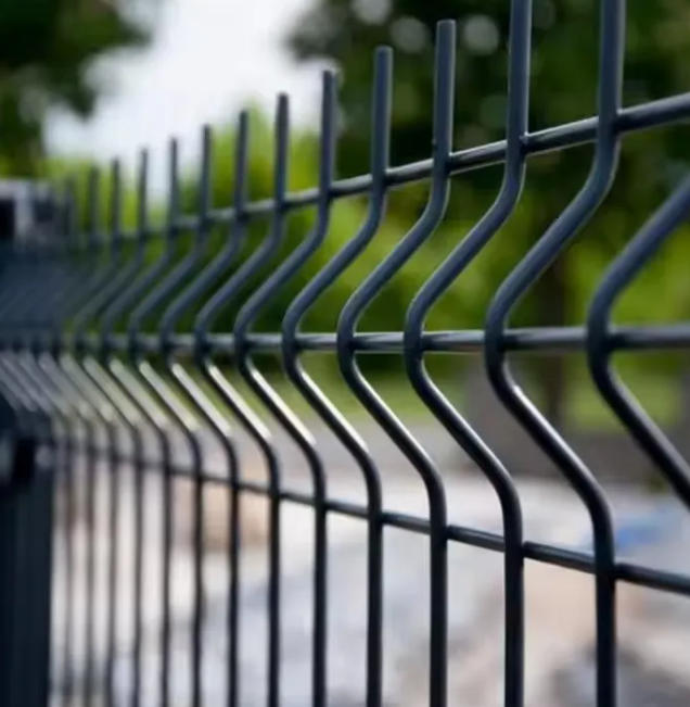 Airport Emergency Closure: How Airport Fencing Helps Secure Restricted Areas